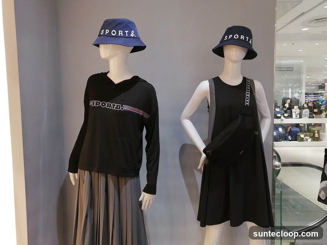 Mannequins in Sportswear