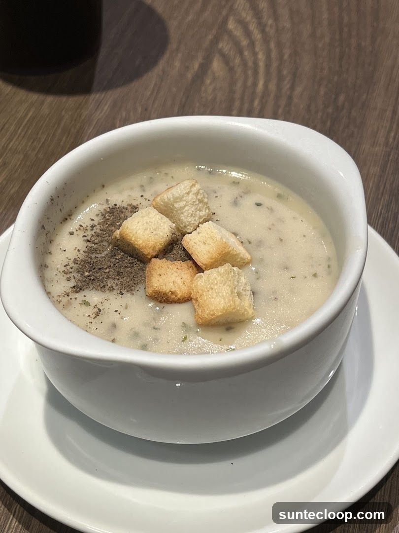 Creamy Mushroom Soup with Croutons