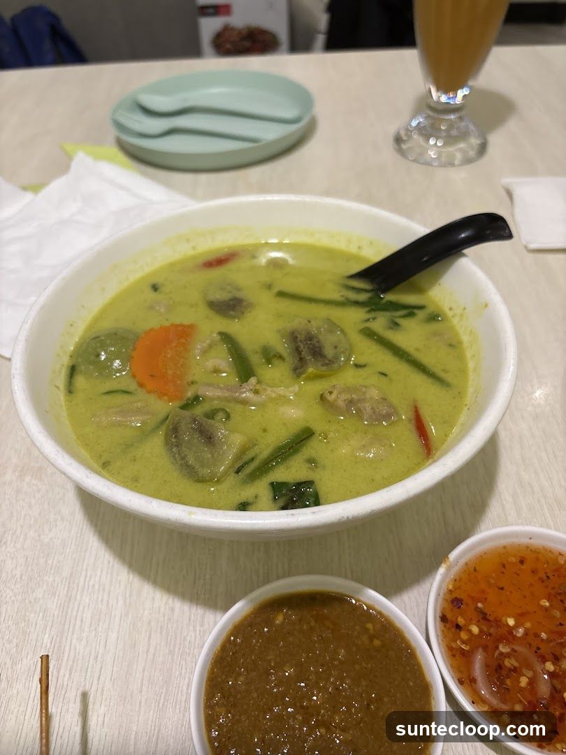 Green Curry with Chicken and Vegetables