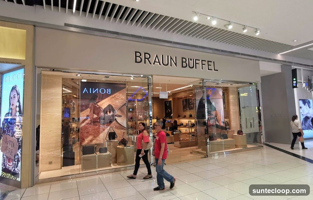 Braun Büffel Suntec City