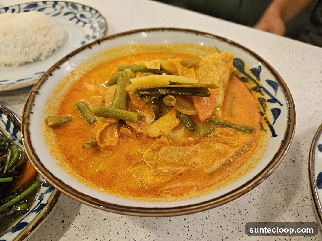 Chopstix & Rice | Indonesian Restaurant | Padang | Halal | Suntec City SG