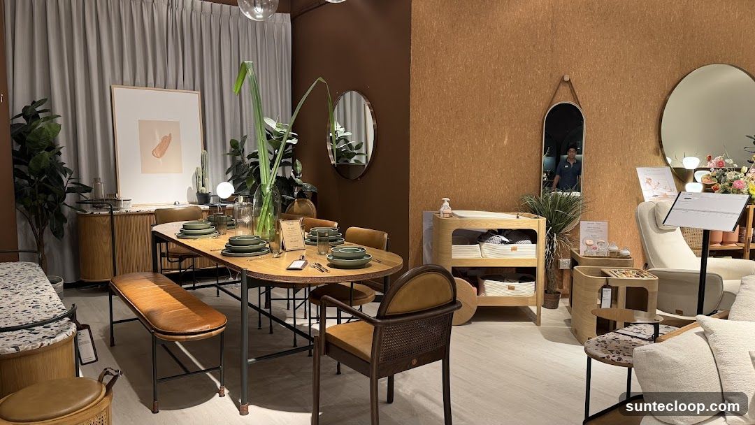 Home Furnishings Display