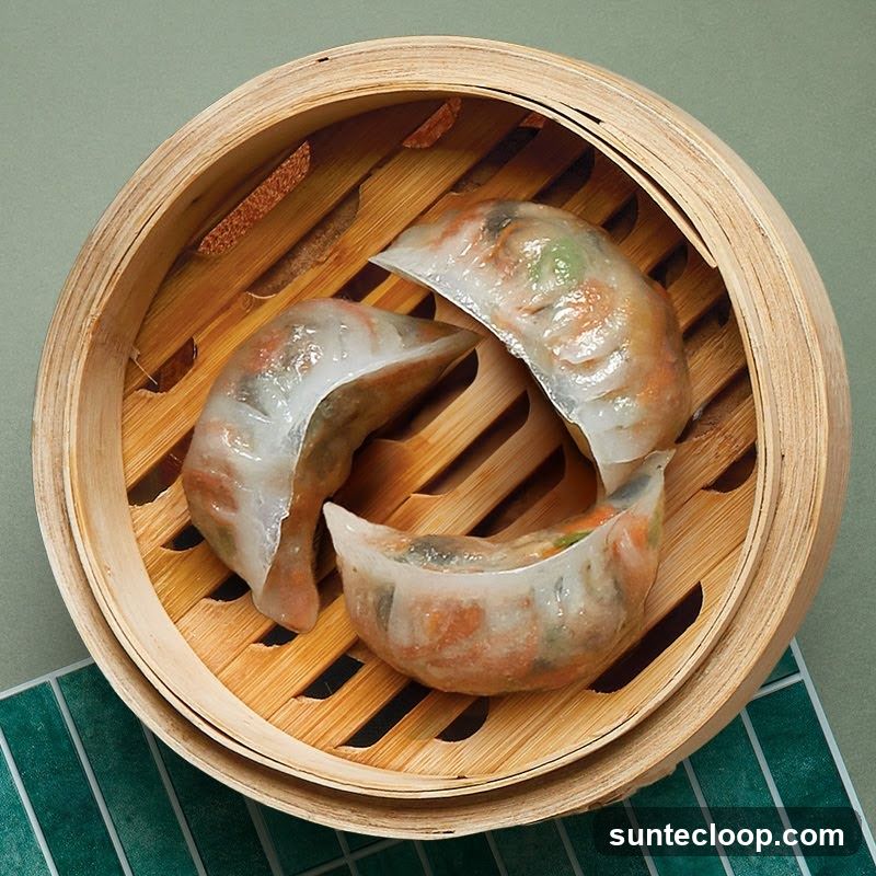 Steamed Dumplings in Bamboo Steamer
