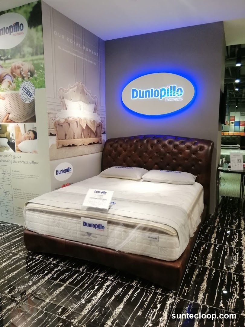 Dunlopillo Mattress Display
