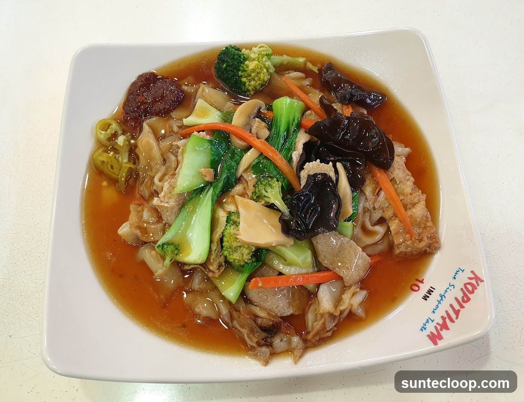 Hor Fun with Gravy