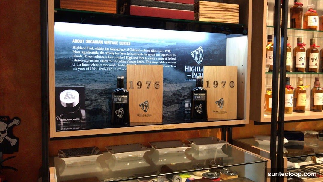 Highland Park Whisky Display