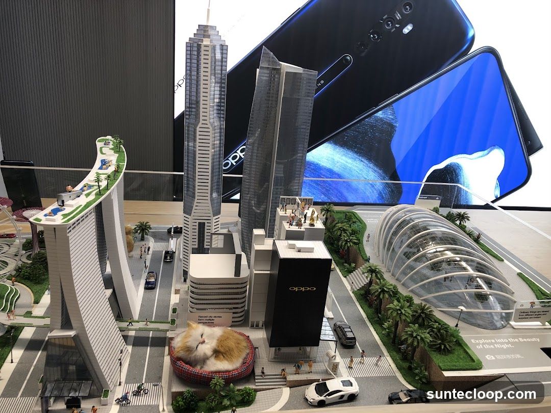 Oppo Store Display
