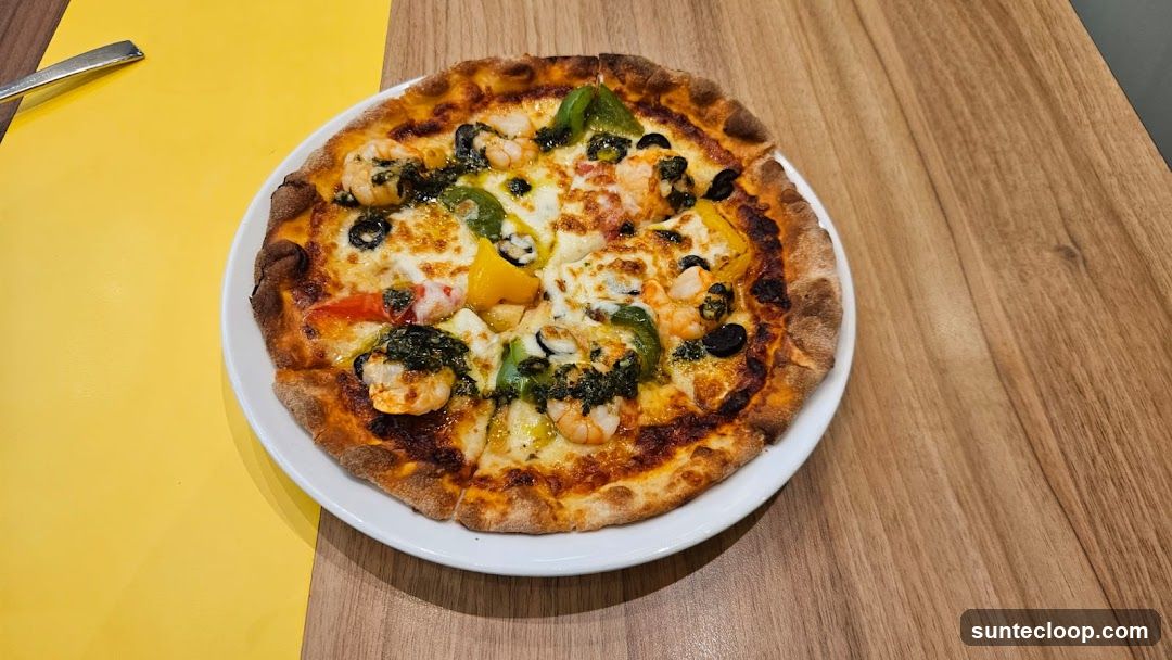 Seafood Pizza