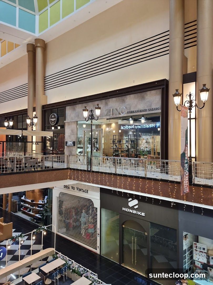 LEEKAJA CAMP(Zinc Salon)