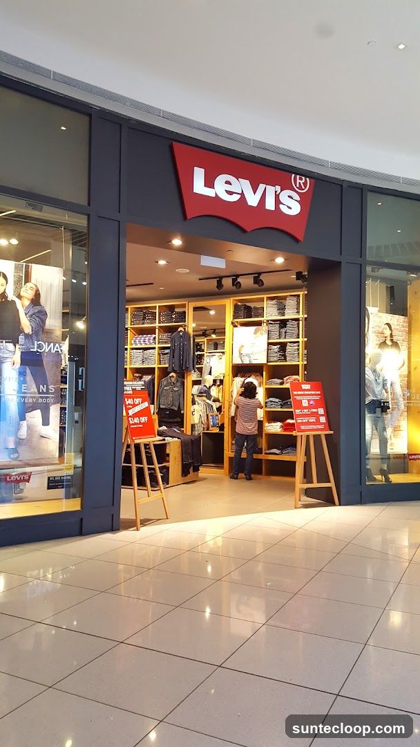 Levi's Storefront