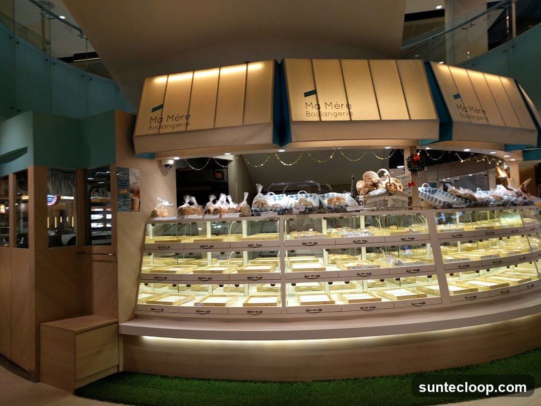 Ma Mère Boulangerie Display
