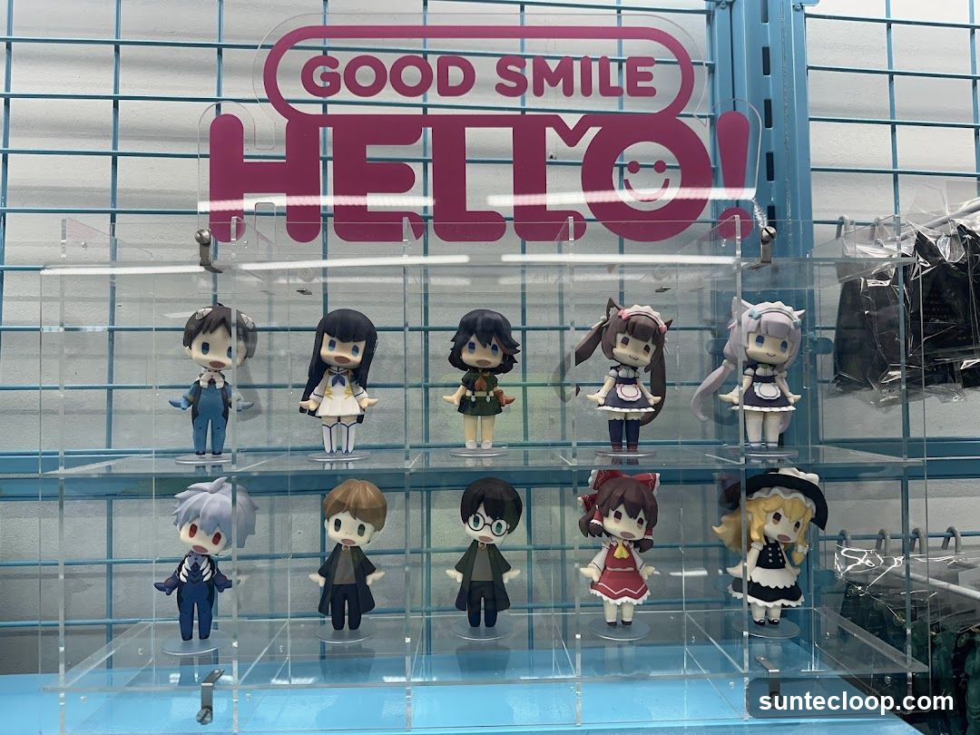 Good Smile Hello Display
