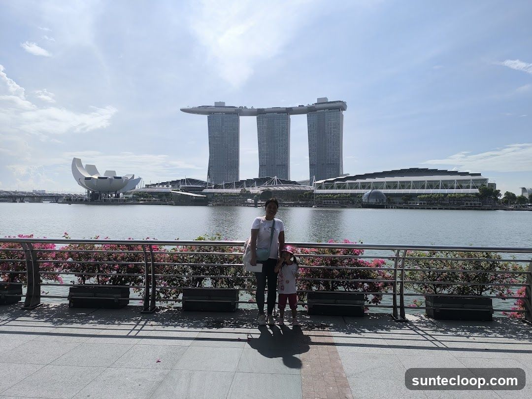 People and Marina Bay Sands
