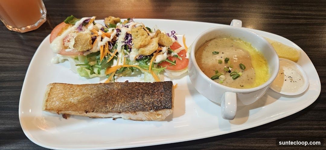 Salmon with Salad and Soup