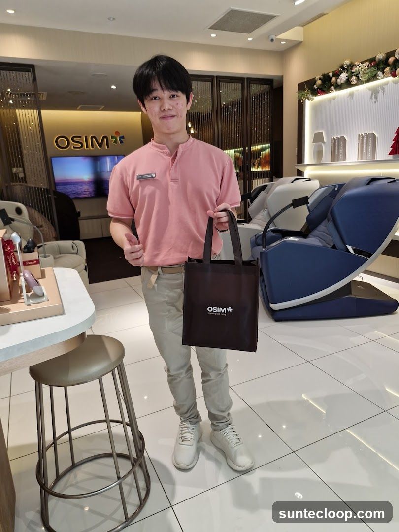 Sales Associate with OSIM Tote Bag