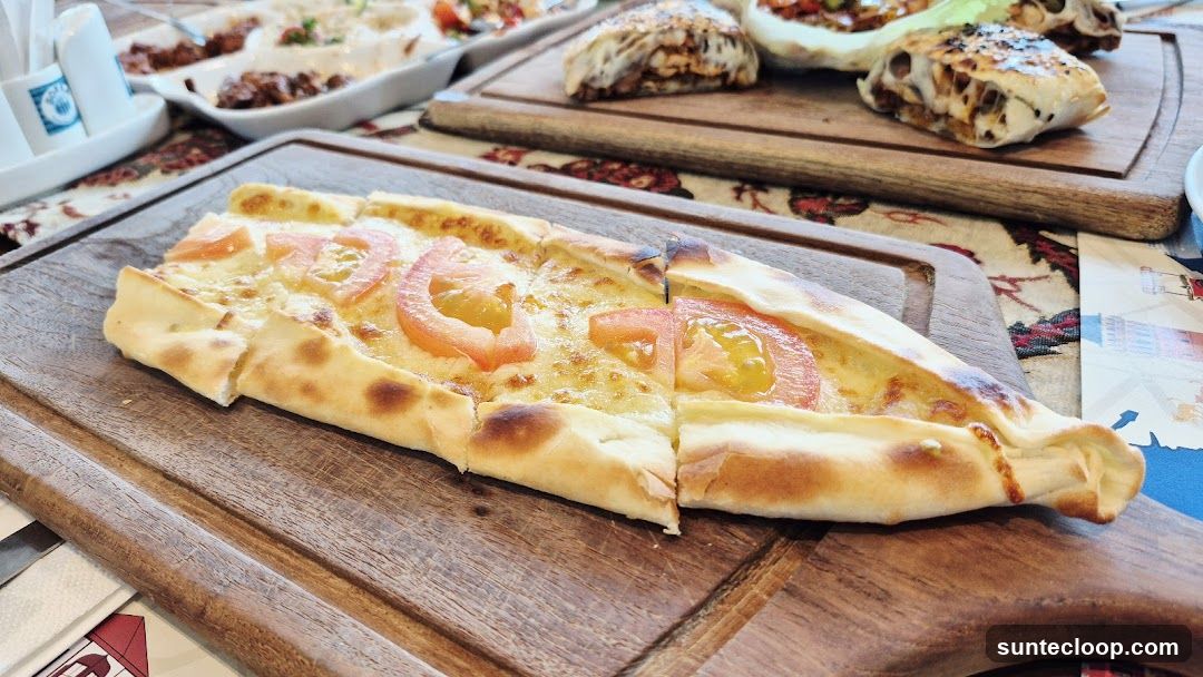 Pide with Tomatoes and Cheese