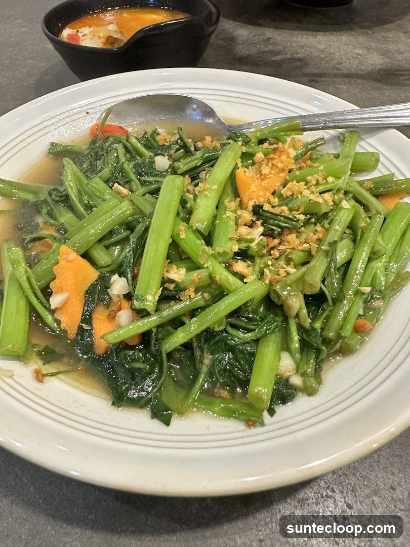 Stir-fried Water Spinach with Garlic