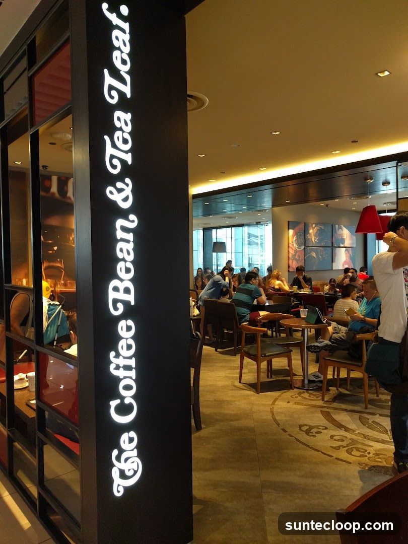 The Coffee Bean & Tea Leaf Interior