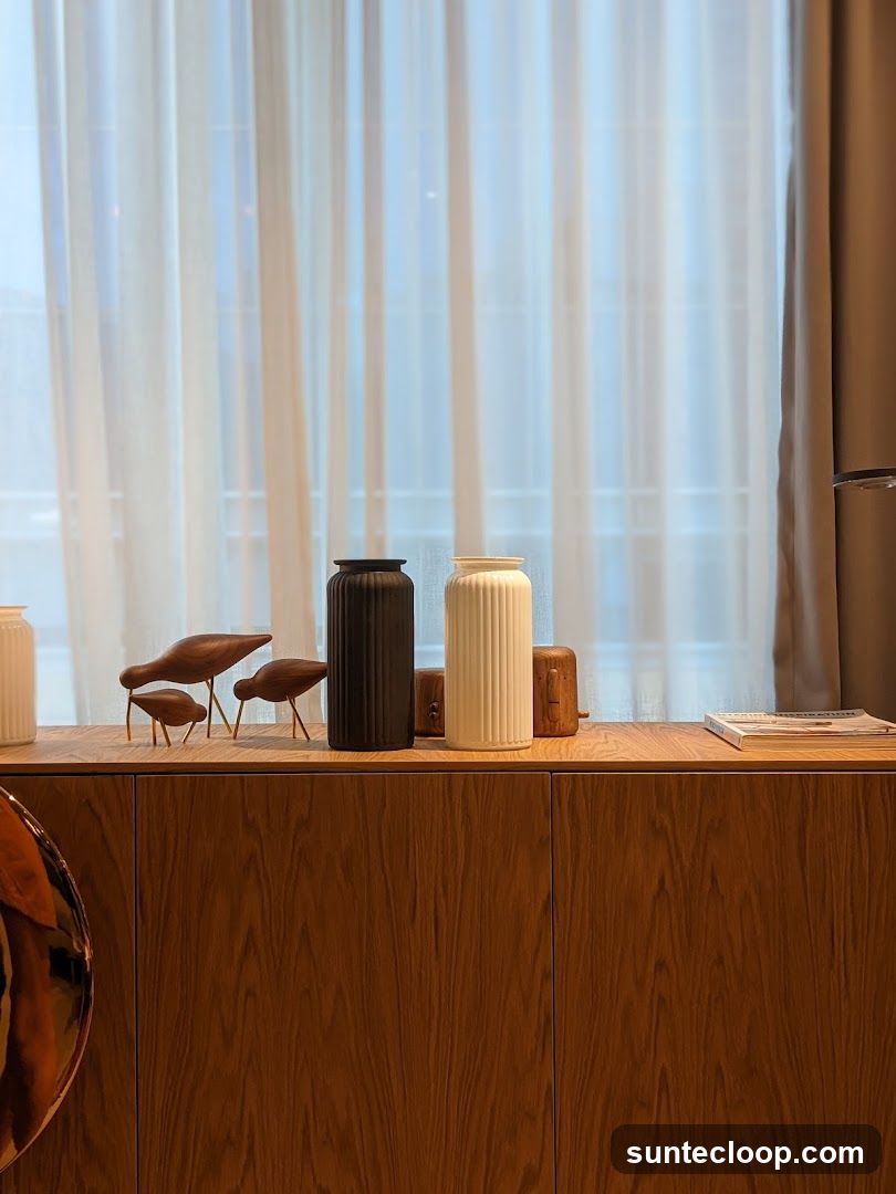 Decorative Vases and Sculptures