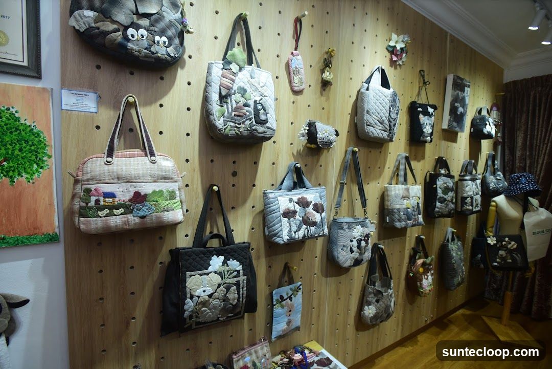 Quilted Bags Display